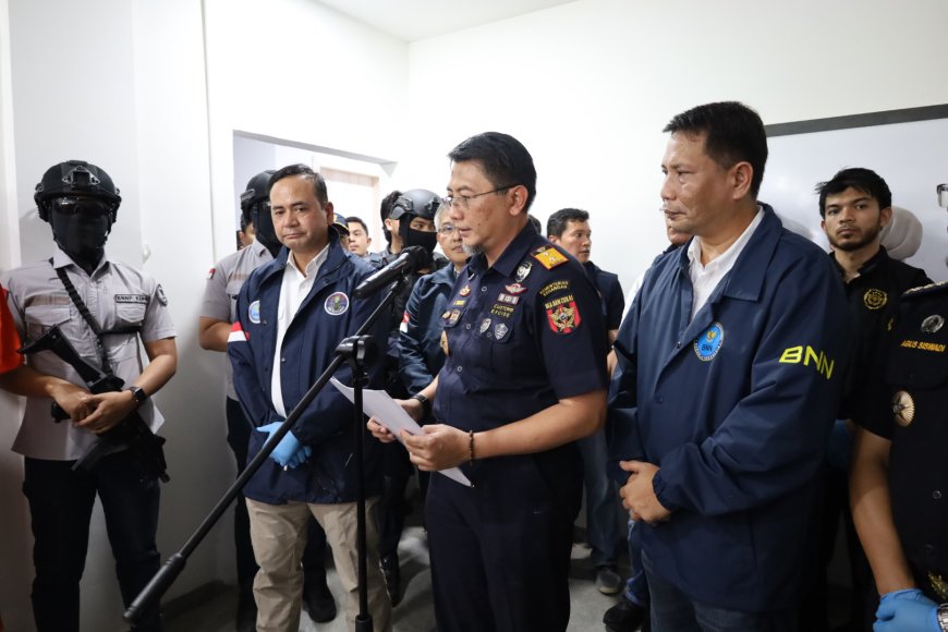 BNN and Customs Bust Cross-Border Etomidate Vape Smuggling Syndicate in Batam
